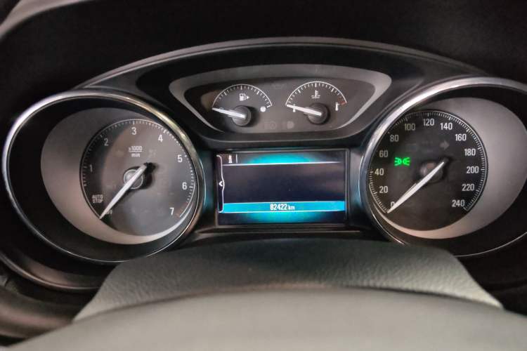 Used Buick Envision 2019 20T Two-Wheel Drive Elite Version China VI Standard Odometer Close Up