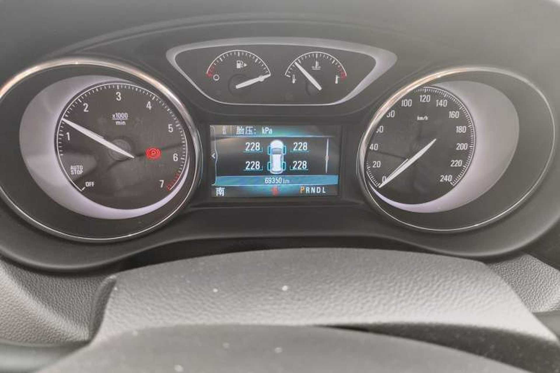 Used Buick Envision 2019 28T Four-Wheel Drive Elite Version China VI Standard Odometer Close Up