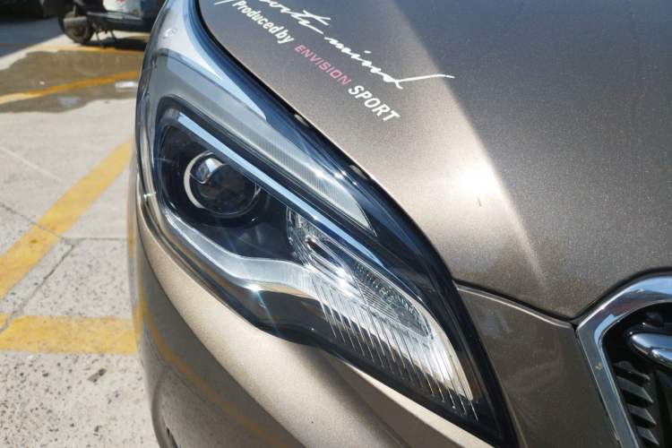 Used Buick Envision 2019 20T Two-Wheel Drive Leading Model China VI Standard Right Front Headlight