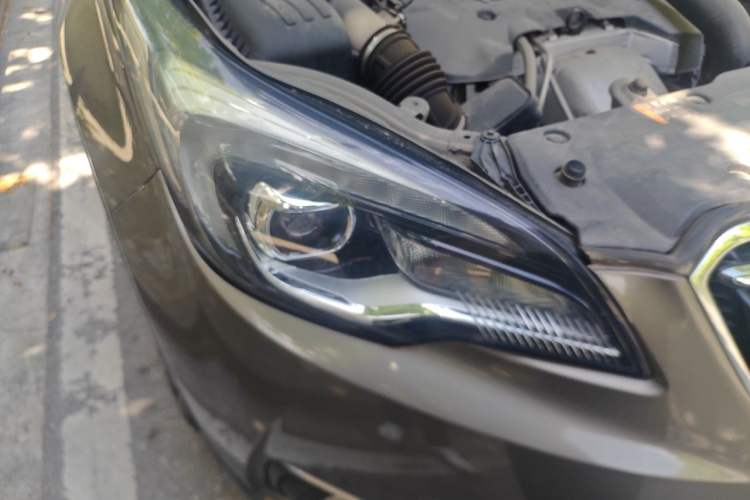 Used Buick Envision 2019 28T 4x4 Luxury Model China VI Standard Right Front Headlight