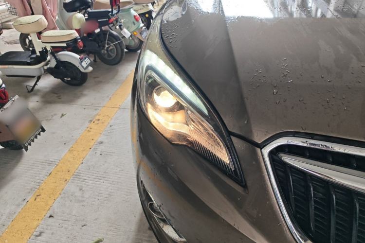 Used Buick Envision 2019 20T Two-Wheel Drive Leading Version China V Standard Right Front Headlight