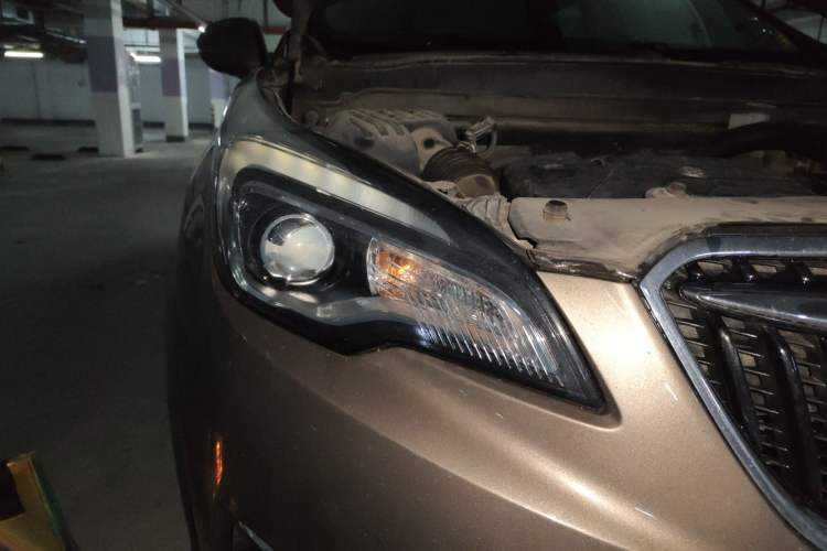 Used Buick Envision 2019 20T Two-Wheel Drive Elite Version China V Standard Right Front Headlight