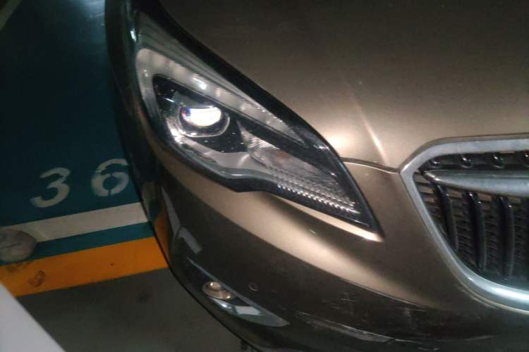 Used Buick Envision 2019 28T Four-Wheel Drive Luxury Version China V Standard Right Front Headlight