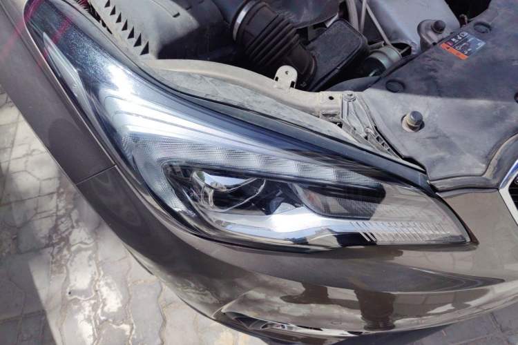Used Buick Envision 2019 28T 4x4 Luxury Model China VI Standard Right Front Headlight
