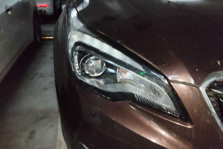 Used Buick Envision 2019 20T Two-Wheel Drive Elite Version China V Standard Right Front Headlight
