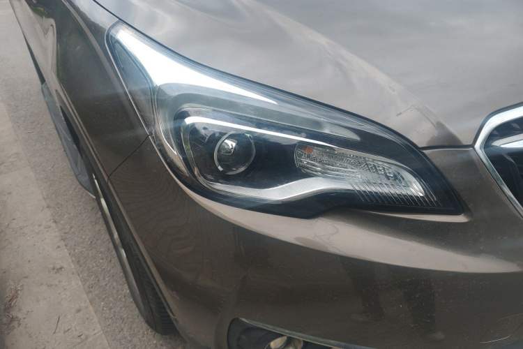 Used Buick Envision 2019 20T Two-Wheel Drive Elite Version China VI Standard Right Front Headlight