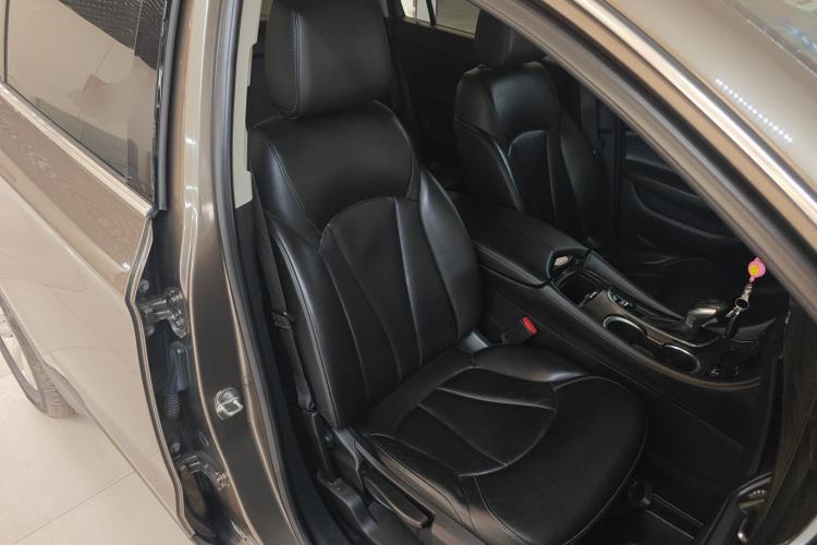 Used Buick Envision 2019 20T Two-Wheel Drive Elite Version China VI Standard Right Front Seat