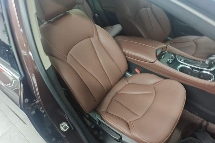Used Buick Envision 2019 28T Four-Wheel Drive Elite Version China VI Standard Right Front Seat