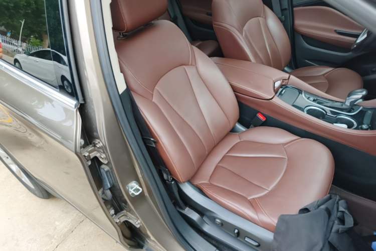 Used Buick Envision 2019 20T Two-Wheel Drive Luxury Version China VI Standard Right Front Seat