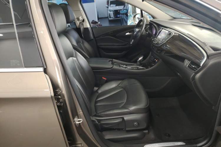 Used Buick Envision 2019 20T Two-Wheel Drive Elite Version China VI Standard Right Front Seat