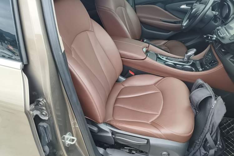 Used Buick Envision 2019 28T 4x4 Elite Version China V Standard Right Front Seat