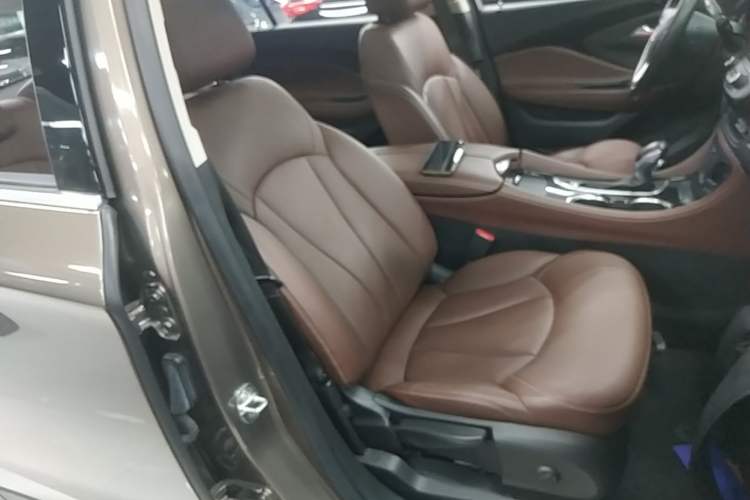 Used Buick Envision 2019 28T Four-Wheel Drive Elite Version China VI Standard Right Front Seat