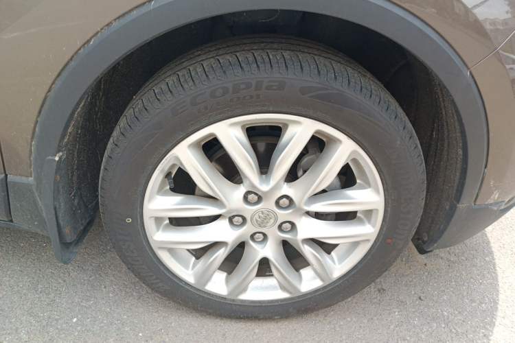 Used Buick Envision 2019 28T 4x4 Elite Version China V Standard Right Front Wheel Hub