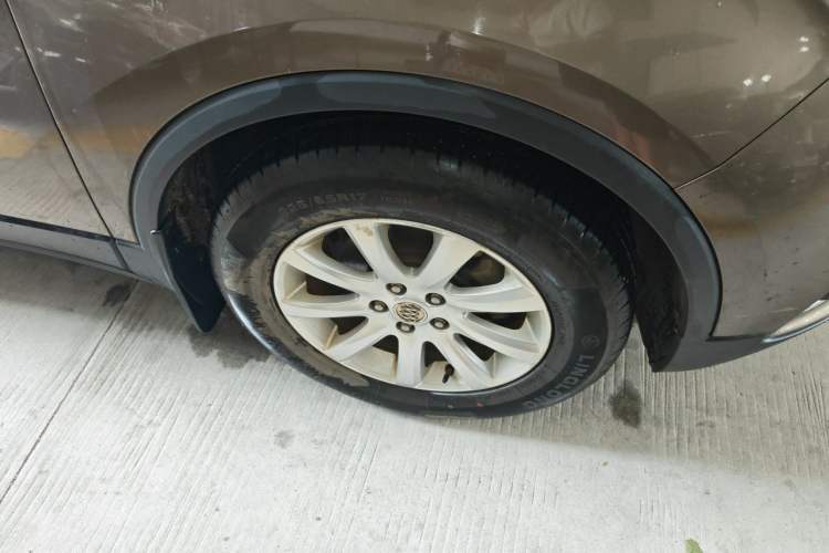 Used Buick Envision 2019 20T Two-Wheel Drive Leading Version China V Standard Right Front Wheel Hub