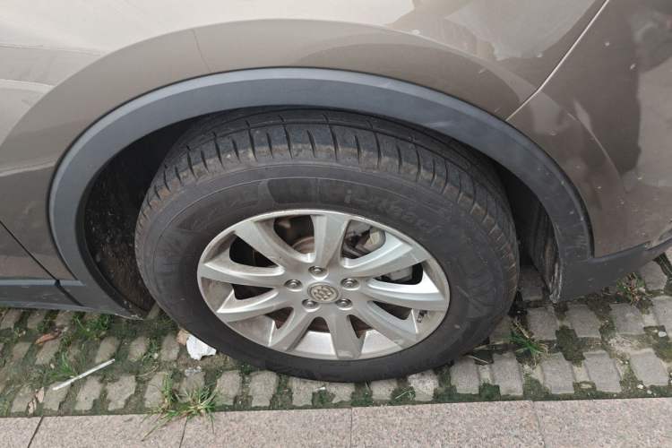 Used Buick Envision 2019 20T Two-Wheel Drive Elite Version China VI Standard Right Front Wheel Hub