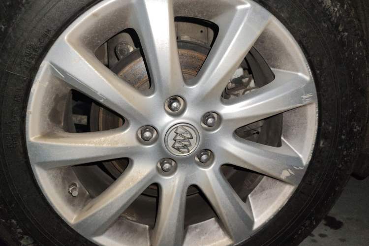 Used Buick Envision 2019 20T Two-Wheel Drive Elite Version China V Standard Right Front Wheel Hub
