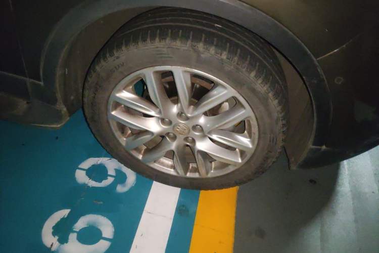 Used Buick Envision 2019 28T Four-Wheel Drive Luxury Version China V Standard Right Front Wheel Hub