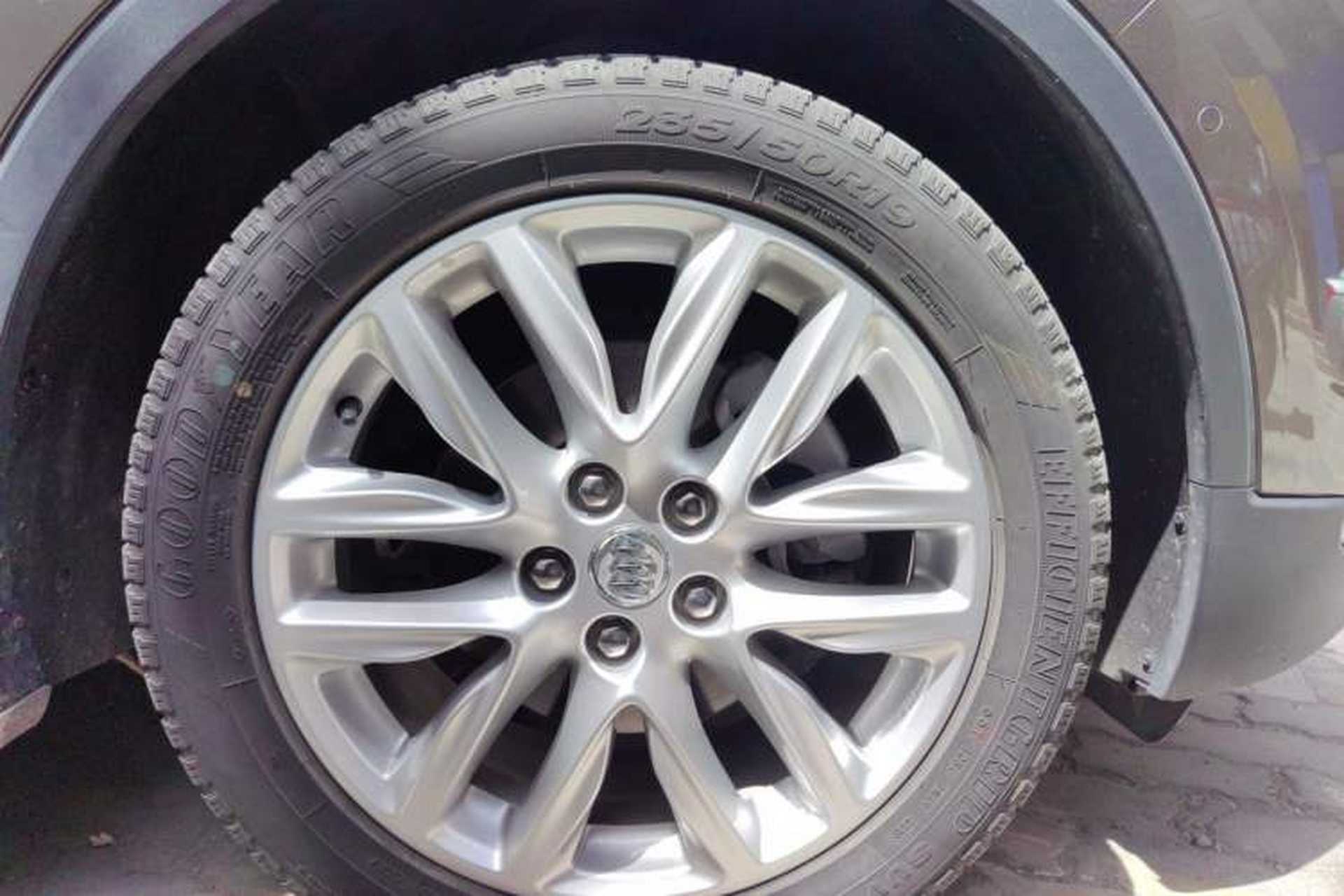 Used Buick Envision 2019 28T 4x4 Luxury Model China VI Standard Right Front Wheel Hub