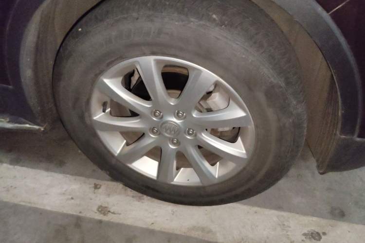 Used Buick Envision 2019 20T Two-Wheel Drive Elite Version China V Standard Right Front Wheel Hub