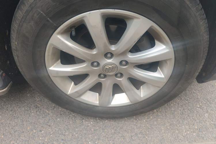 Used Buick Envision 2019 20T Two-Wheel Drive Elite Version China VI Standard Right Front Wheel Hub