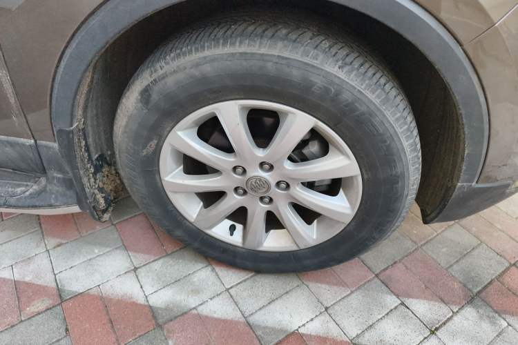 Used Buick Envision 2019 20T Two-Wheel Drive Leading Model China VI Standard Right Front Wheel Hub