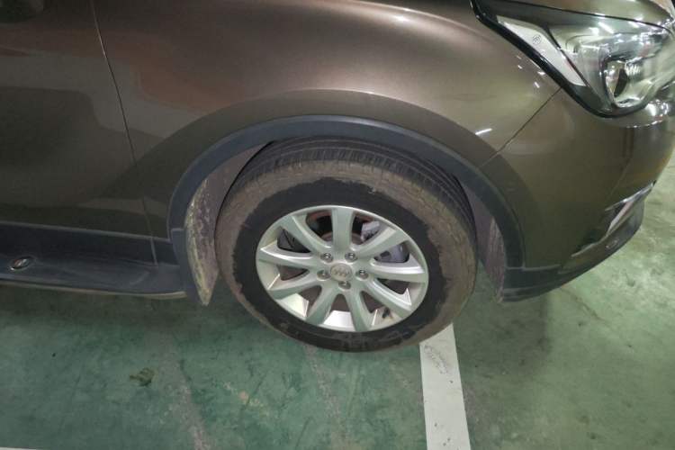 Used Buick Envision 2019 20T Two-Wheel Drive Luxury Version China VI Standard Right Front Wheel Hub
