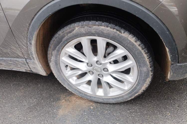 Used Buick Envision 2019 28T 4x4 Elite Version China V Standard Right Front Wheel Hub
