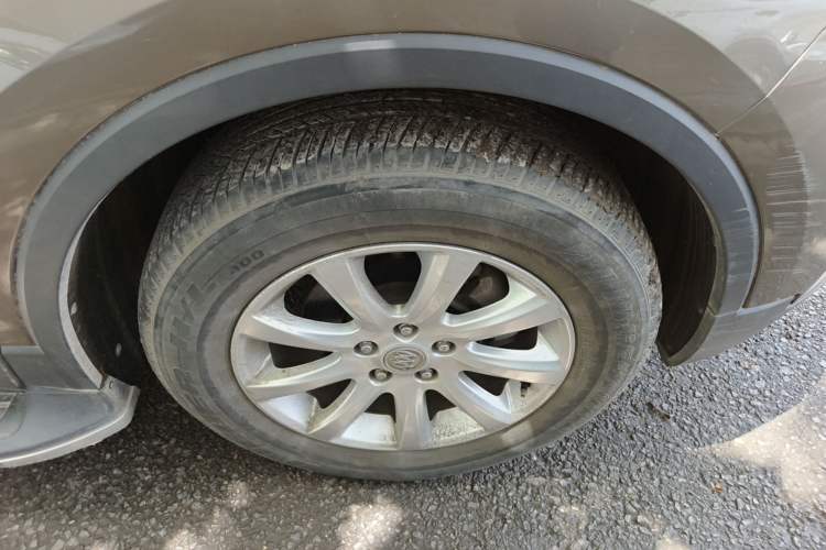 Used Buick Envision 2019 20T Two-Wheel Drive Leading Version China V Standard Right Front Wheel Hub