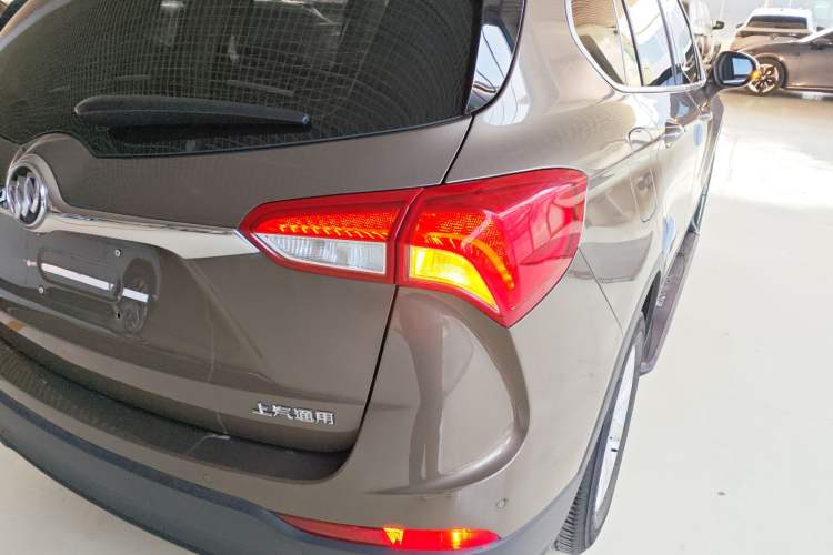 Used Buick Envision 2019 20T Two-Wheel Drive Elite Version China V Standard Right Rear Taillight