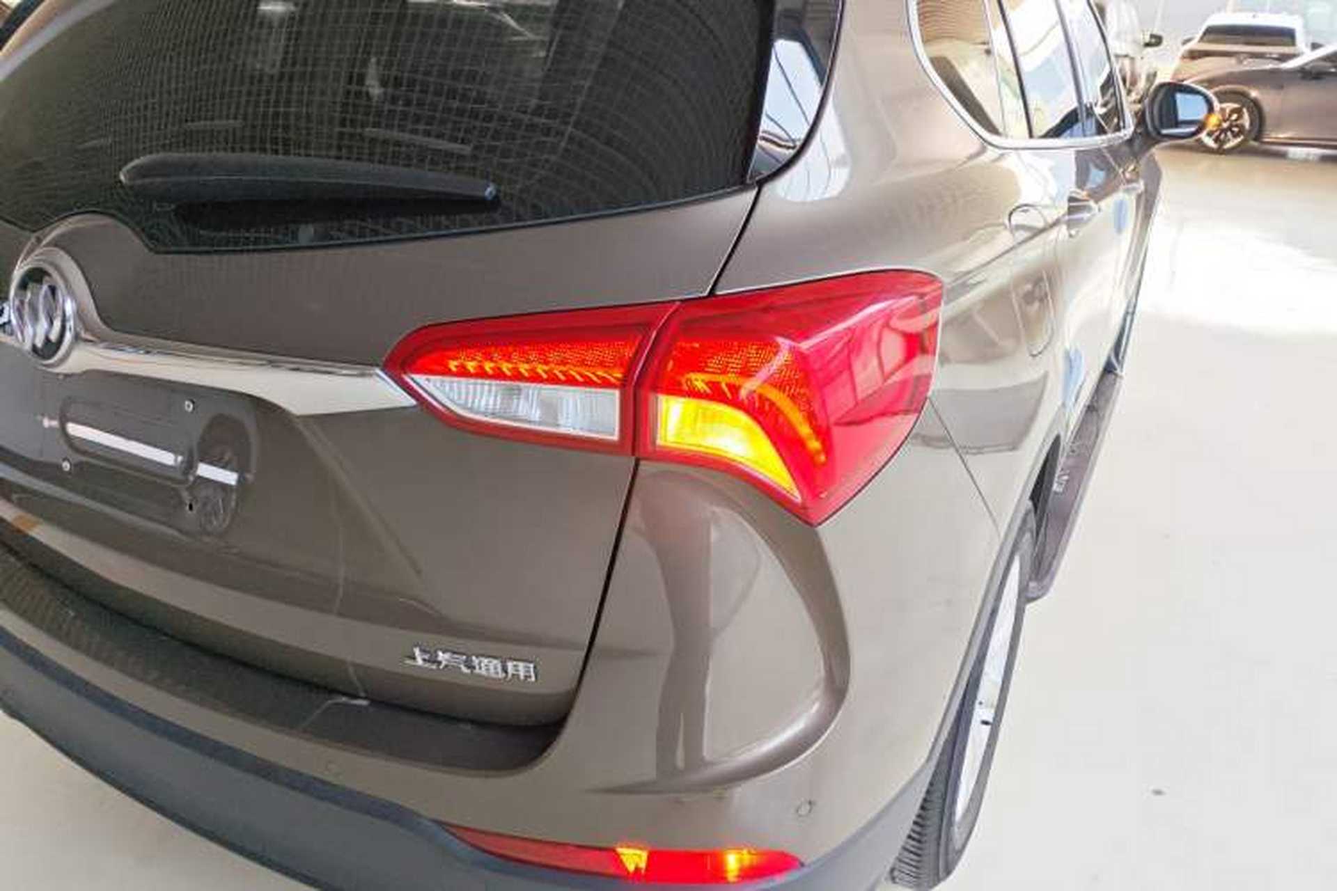 Used Buick Envision 2019 20T Two-Wheel Drive Elite Version China V Standard Right Rear Taillight