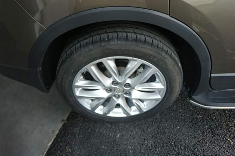 Used Buick Envision 2019 28T Four-Wheel Drive Elite Version China VI Standard Right Rear Wheel Hub