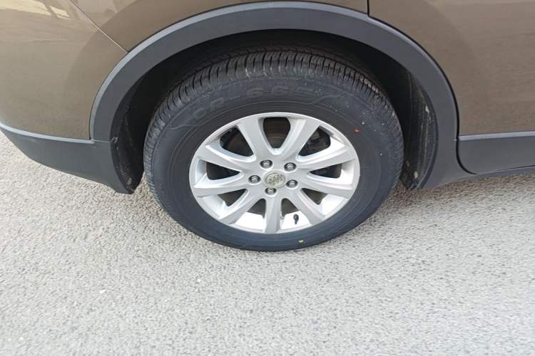 Used Buick Envision 2019 20T Two-Wheel Drive Luxury Version China VI Standard Right Rear Wheel Hub