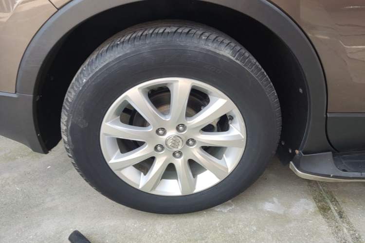 Used Buick Envision 2019 20T Two-Wheel Drive Elite Version China VI Standard Right Rear Wheel Hub