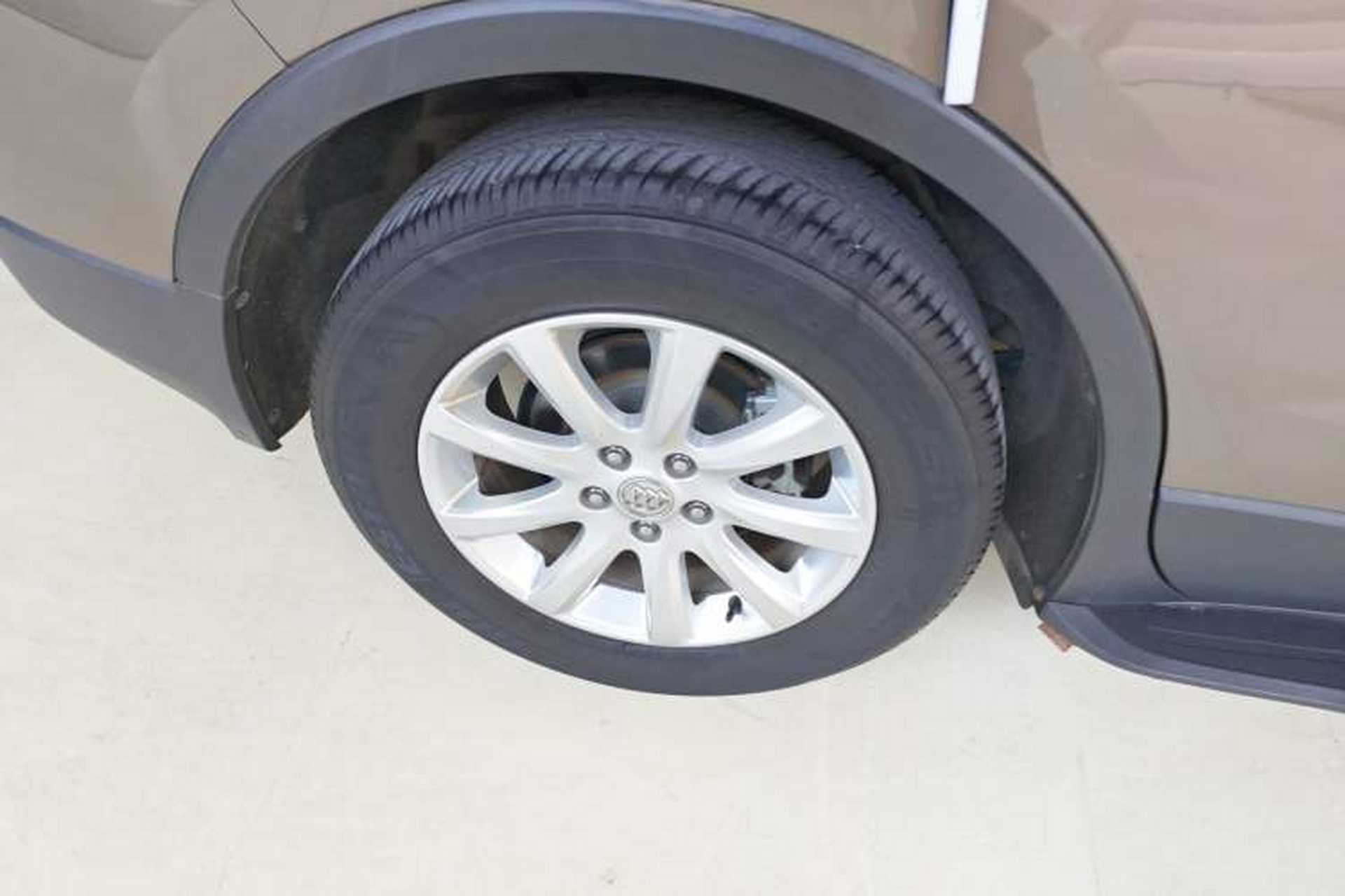 Used Buick Envision 2019 20T Two-Wheel Drive Elite Version China V Standard Right Rear Wheel Hub