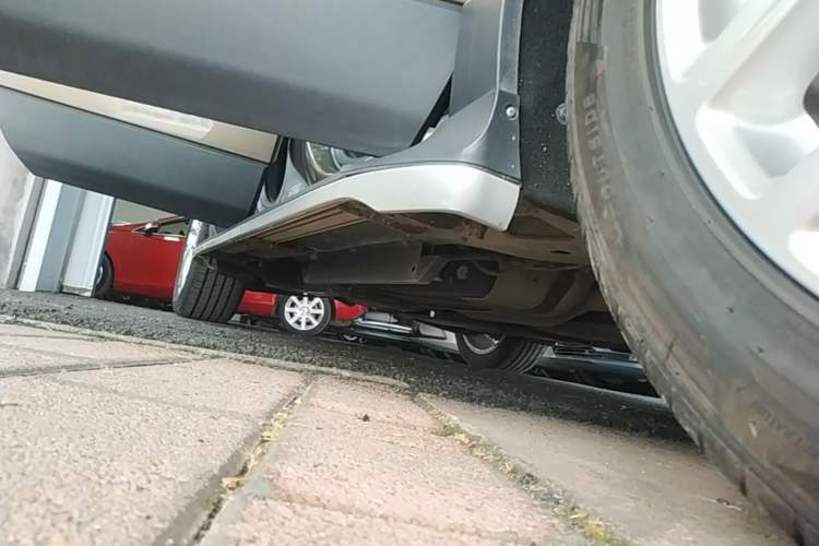 Used Buick Envision 2019 28T Four-Wheel Drive Elite Version China VI Standard Right Side Sill