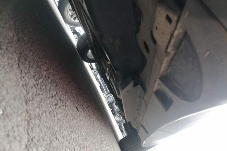 Used Buick Envision 2019 20T Two-Wheel Drive Elite Version China V Standard Right Side Sill
