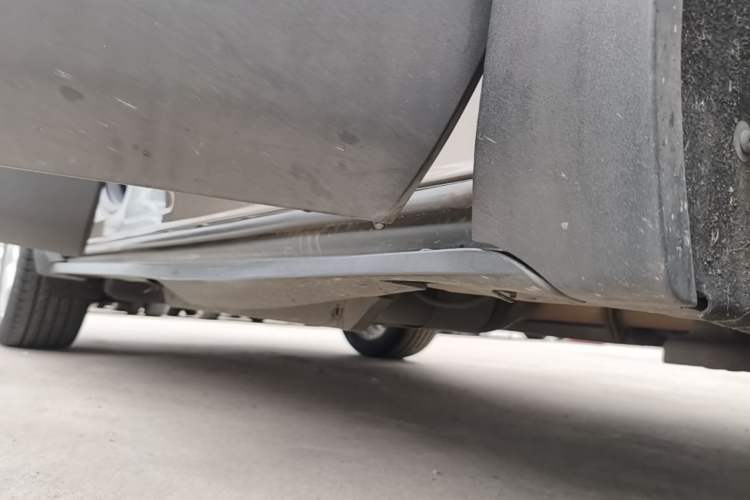 Used Buick Envision 2019 28T 4x4 Elite Version China V Standard Right Side Sill