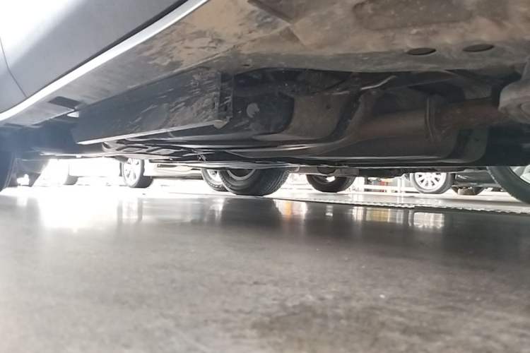 Used Buick Envision 2019 20T Two-Wheel Drive Luxury Version China VI Standard Right Side Sill
