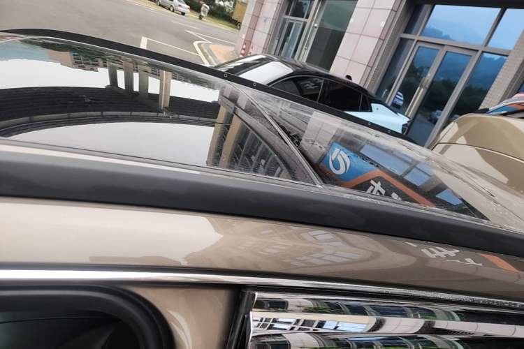 Used Buick Envision 2019 20T Two-Wheel Drive Leading Version China V Standard Roof