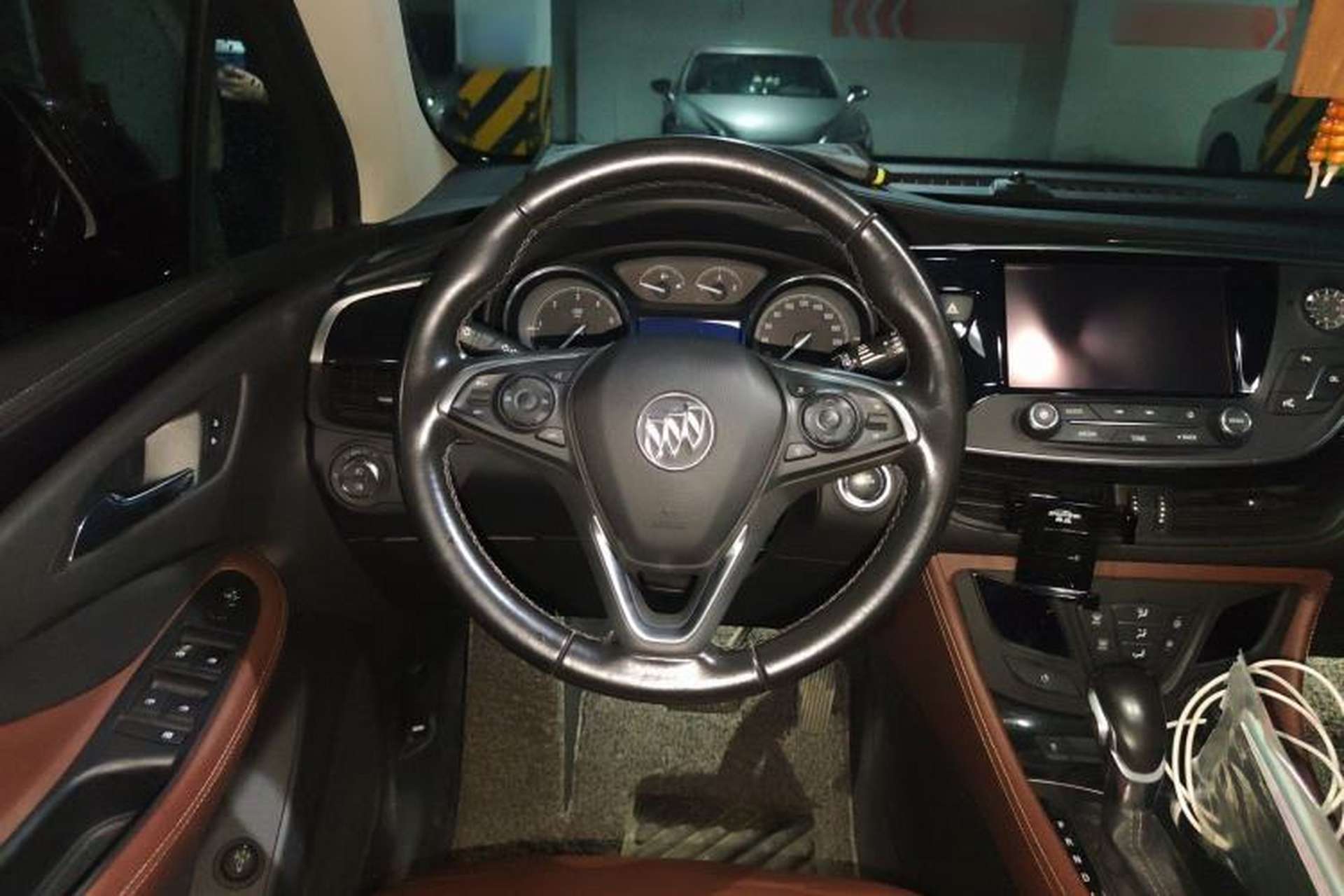 Used Buick Envision 2019 20T Two-Wheel Drive Luxury Version China V Standard Steering Wheel