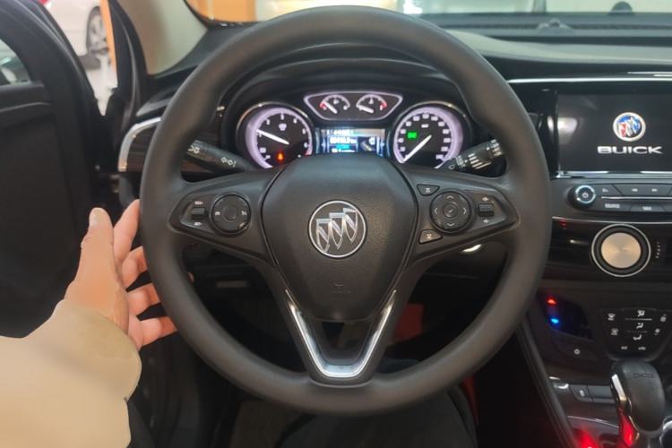 Used Buick Envision 2019 20T Two-Wheel Drive Leading Version China V Standard Steering Wheel