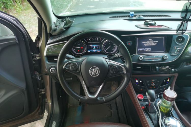 Used Buick Envision 2019 20T Two-Wheel Drive Luxury Version China VI Standard Steering Wheel