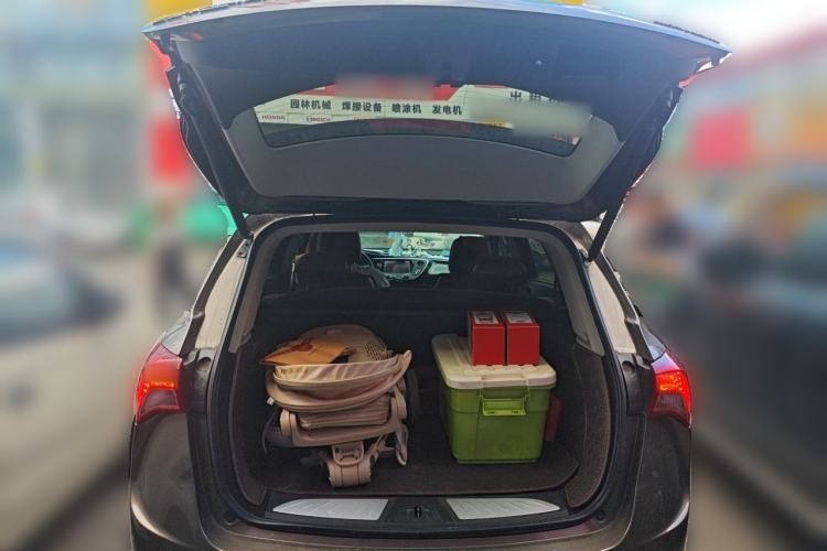 Used Buick Envision 2019 28T 4x4 Luxury Model China VI Standard Trunk
