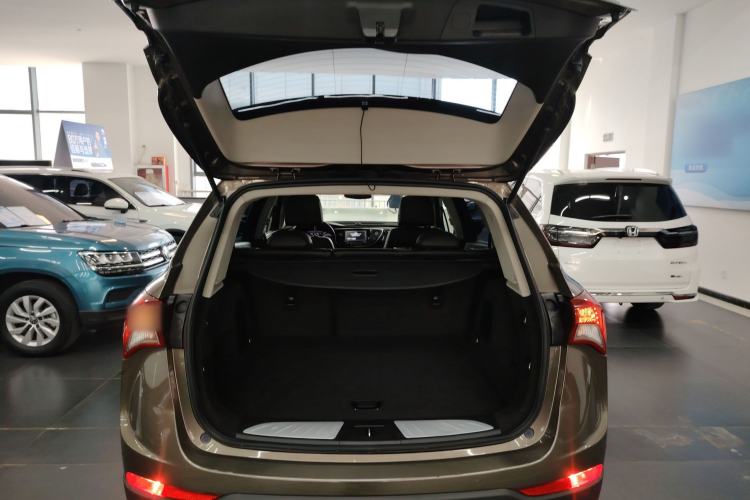 Used Buick Envision 2019 20T Two-Wheel Drive Elite Version China VI Standard Trunk