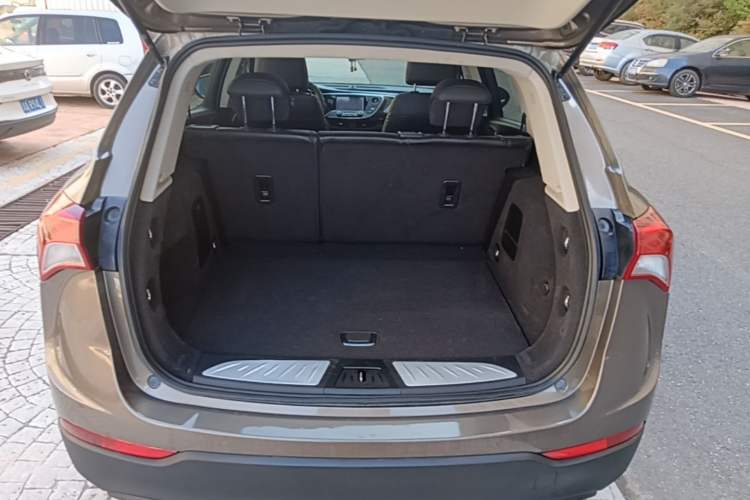Used Buick Envision 2019 20T Two-Wheel Drive Elite Version China V Standard Trunk