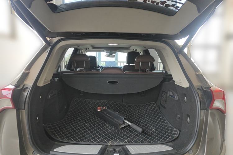 Used Buick Envision 2019 28T 4x4 Elite Version China V Standard Trunk