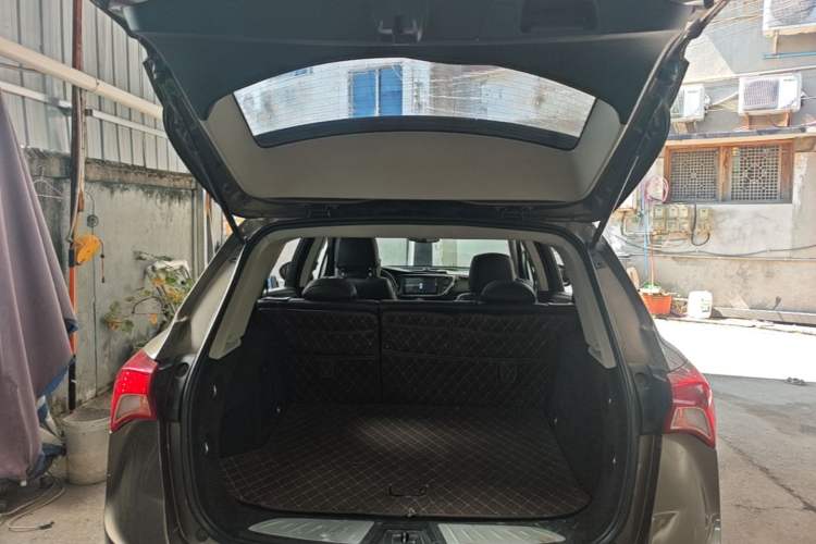 Used Buick Envision 2019 20T Two-Wheel Drive Leading Model China VI Standard Trunk