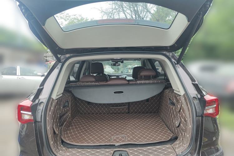 Used Buick Envision 2019 28T 4x4 Luxury Model China VI Standard Trunk