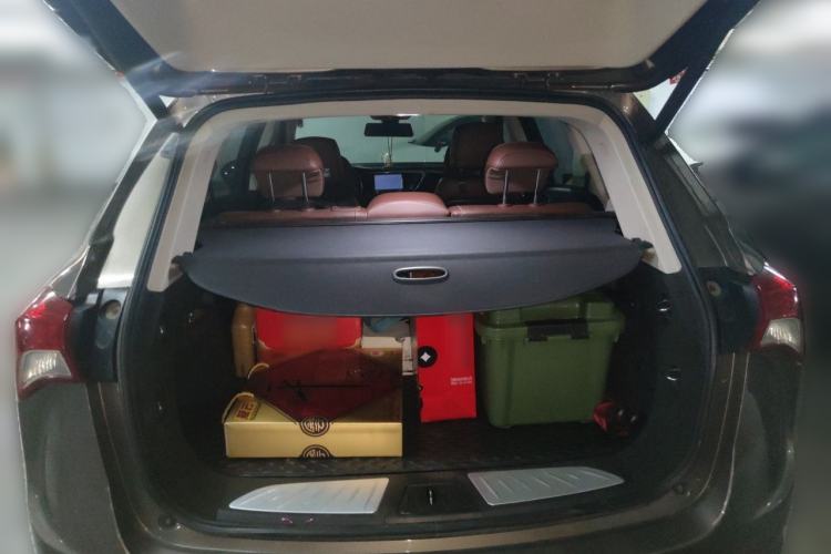 Used Buick Envision 2019 28T 4x4 Luxury Model China VI Standard Trunk