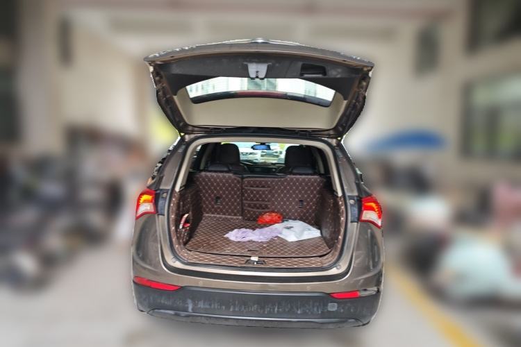 Used Buick Envision 2019 20T Two-Wheel Drive Leading Version China V Standard Trunk